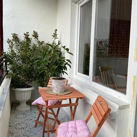 شقة 2br And 2bath Balcony In Heart Of Isatanbul #3