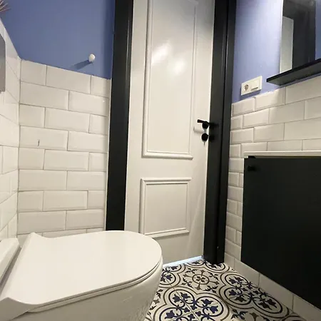 شقة 2br And 2bath Balcony In Heart Of Isatanbul #3 *