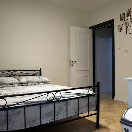 2br And 2bath Balcony In Heart Of Isatanbul #3 *