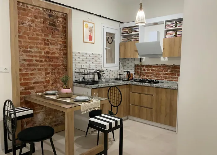 2br And 2bath Balcony In Heart Of Isatanbul #3 Istambul