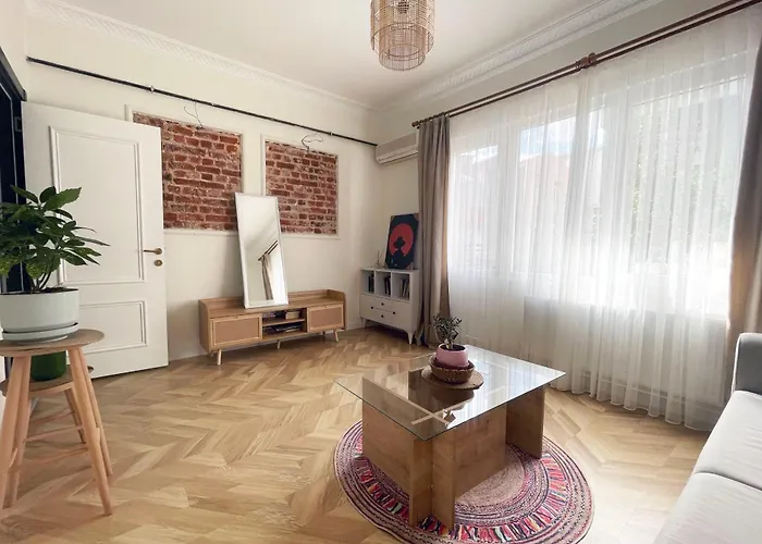 2br And 2bath Balcony In Heart Of Isatanbul #3 Appartement