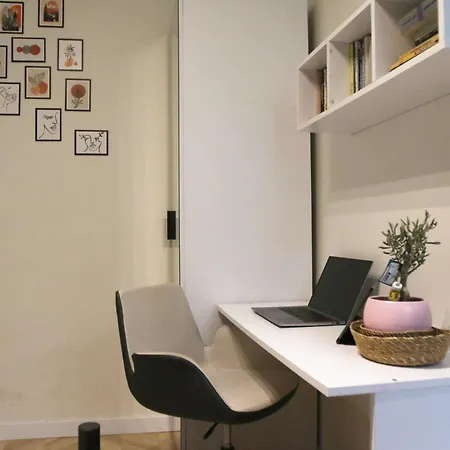 Daire 2br And 2bath Balcony In Heart Of Isatanbul #3 İstanbul